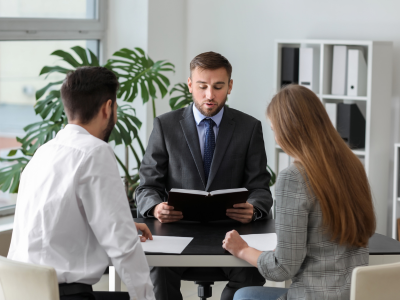 Divorce Lawyer Explaining Legal Rights During Divorce